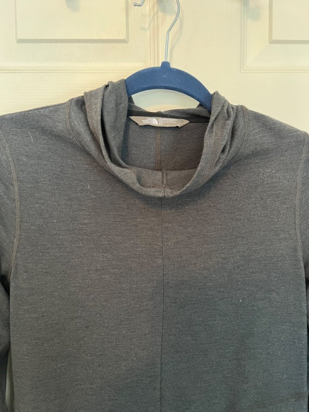 The North Face Grey Long Sleeve Hooded Mini Dress Small Activewear Athleisure - Picture 2 of 8
